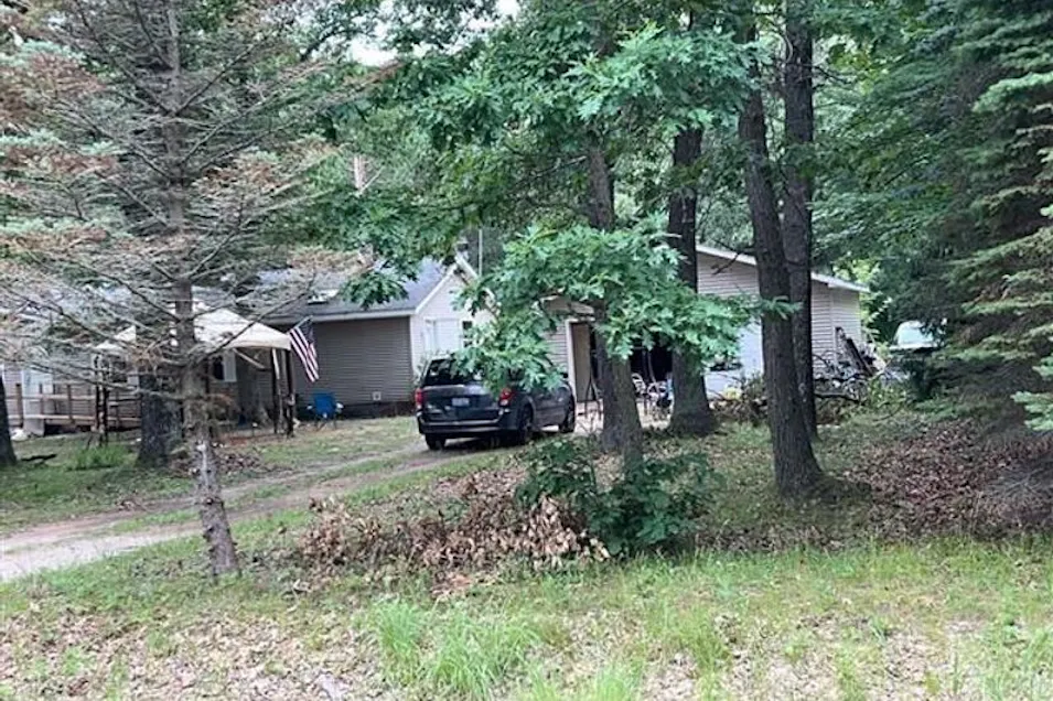 920 Mathisen Rd Manistee, MI 49660, Manistee County