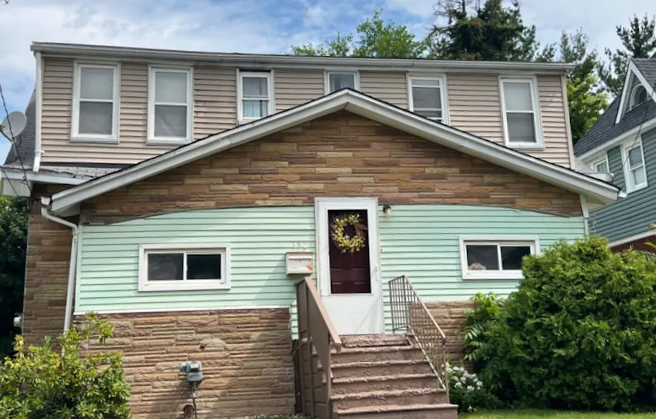 192 W Wilson Ave Pontiac, MI 48341-2862, Oakland County