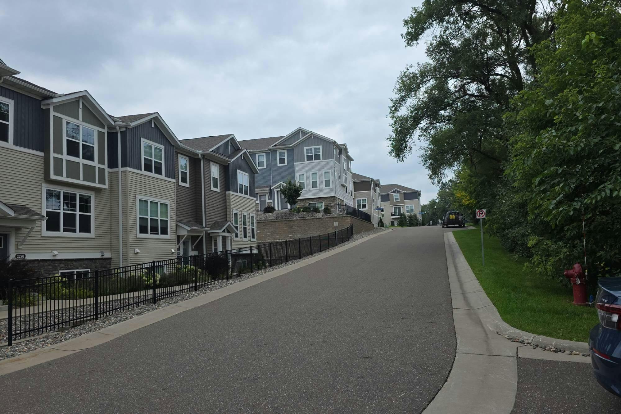 Gateway Curv, Saint Paul, MN 55109