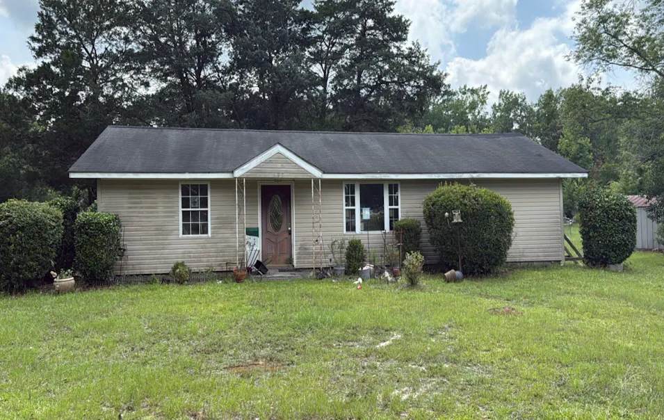623 N. Ham Rd. Timmonsville, SC 29161, Florence County