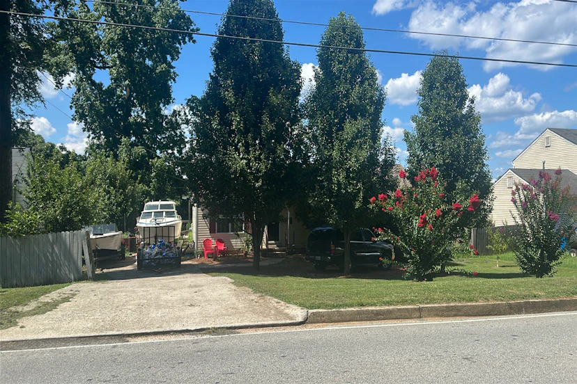 3668 Linecrest Rd