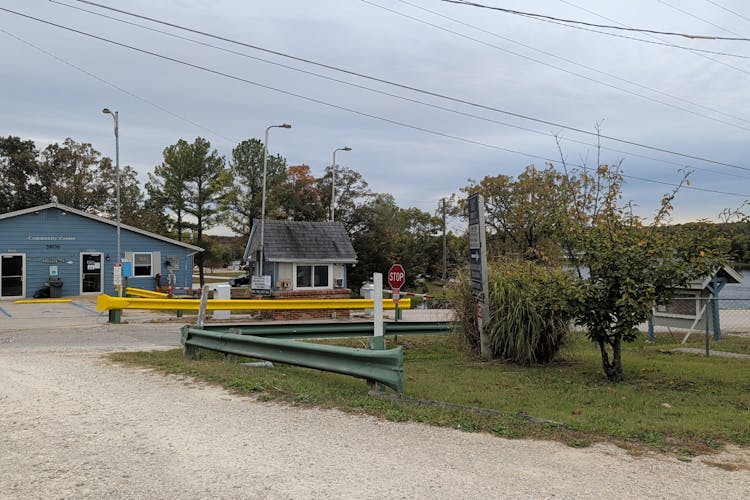 14216 Spring Dr. De Soto, MO 63020, Jefferson County