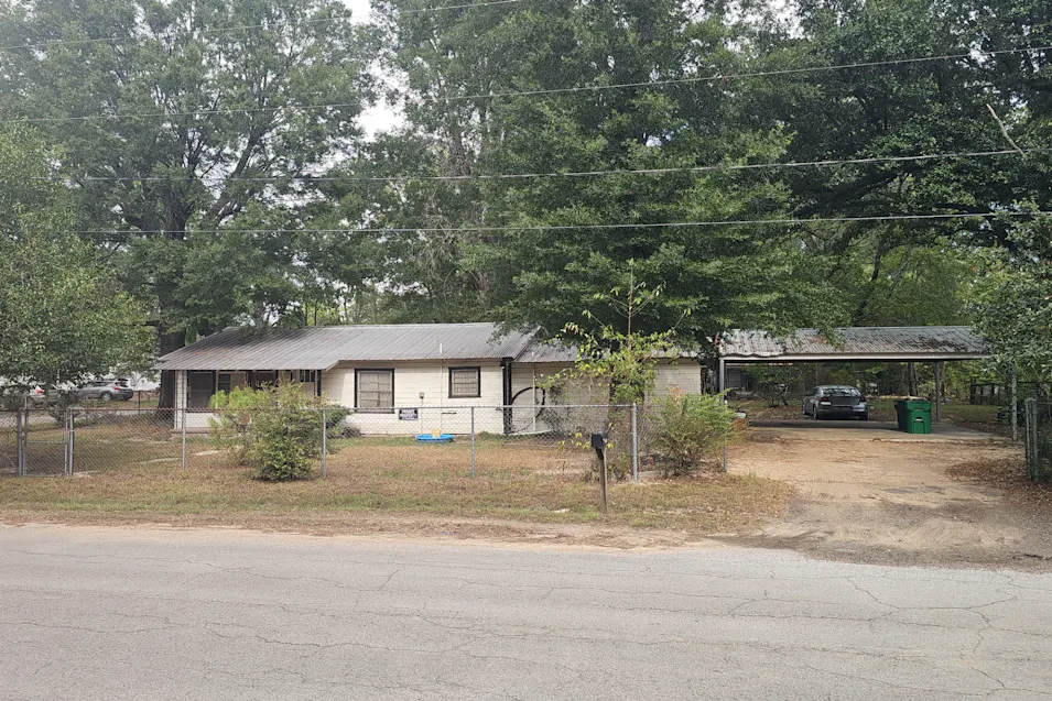 520 N Live Oak St Carthage, TX 75633, Panola County