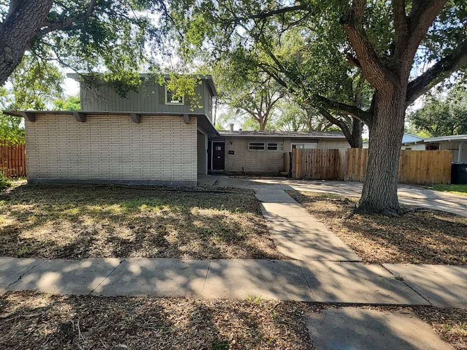 1314 Casa Verde Dr Corpus Christi, TX 78411, Nueces County