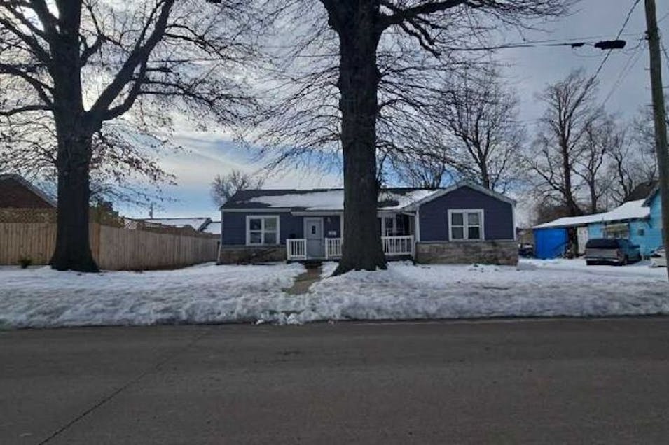 803 W Boulevard St Marion, IL 62959, Williamson County