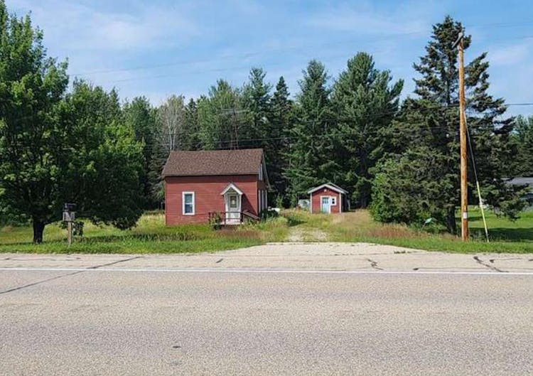 9744 Us Highway 2 Rapid River, MI 49878, Delta County