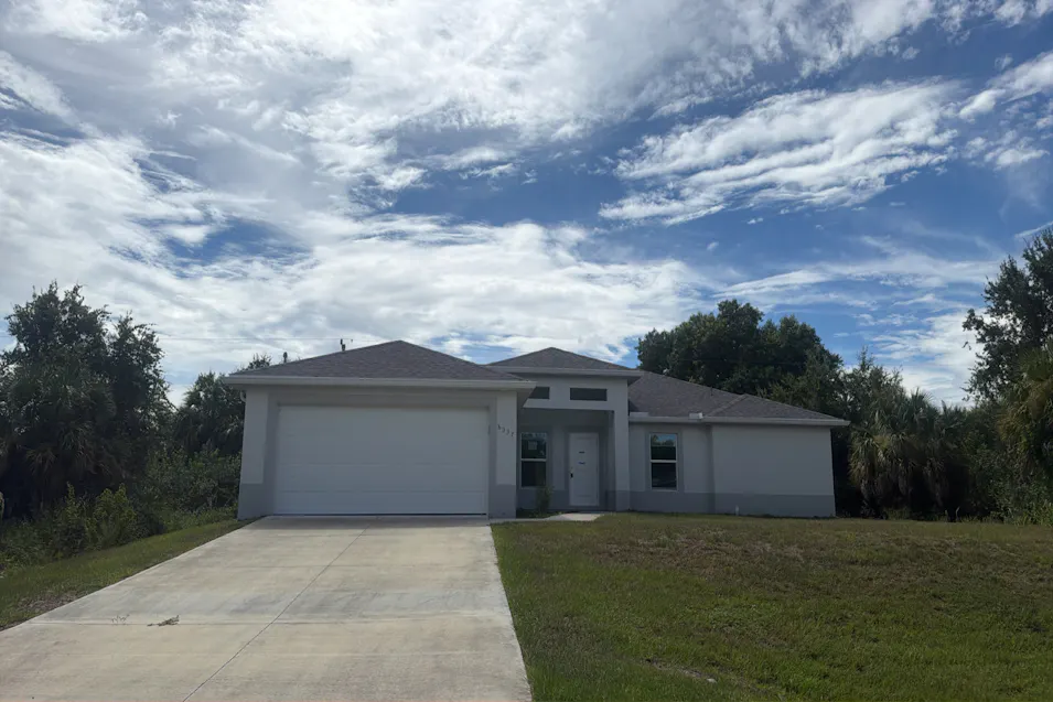 6037 Lacota Ave Fort Myers, FL 33905, Lee County