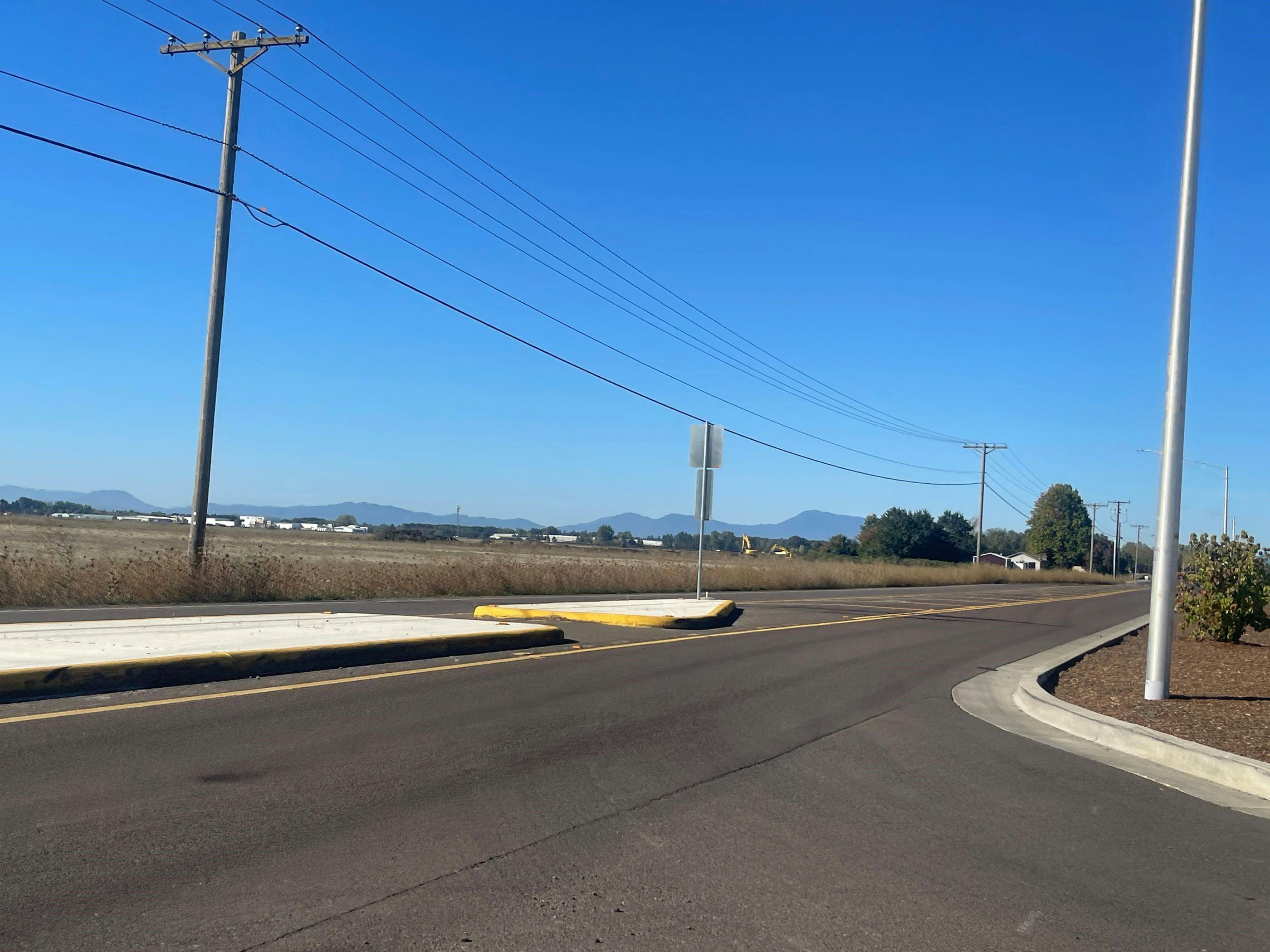 Rebecca St, Albany, OR 97322