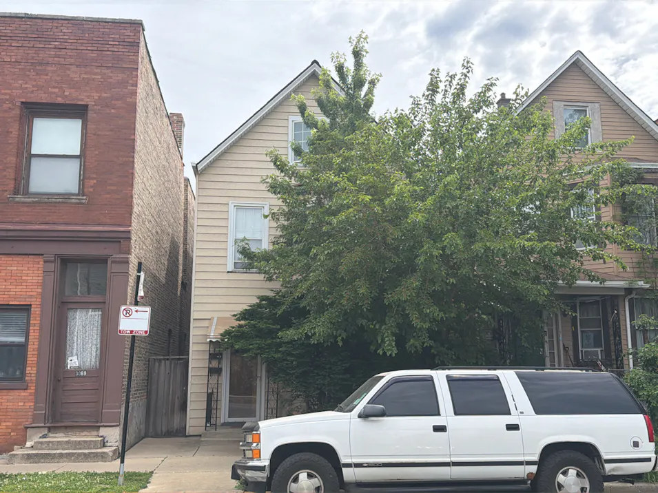 3067 N Central Park Ave Chicago, IL 60618, Cook County