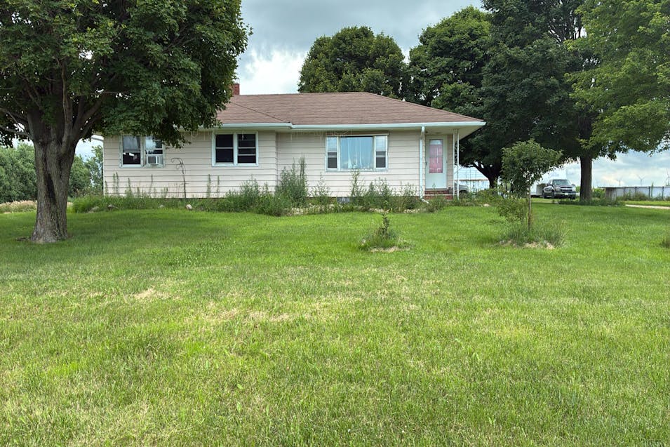 3280 Ford Ave Woden, IA 50484, Hancock County
