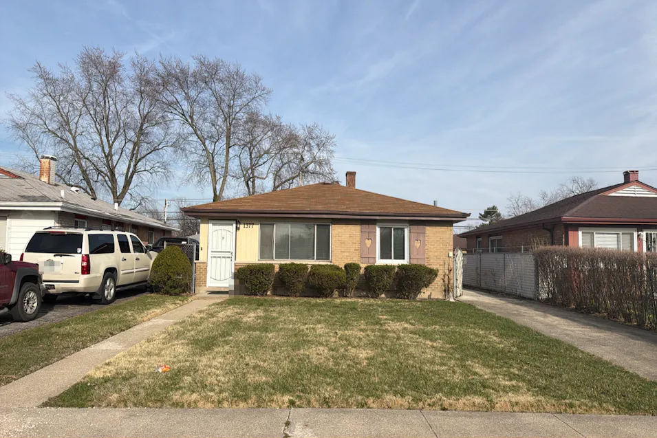1377 Greenbay Ave Calumet City, IL 60409, Cook County