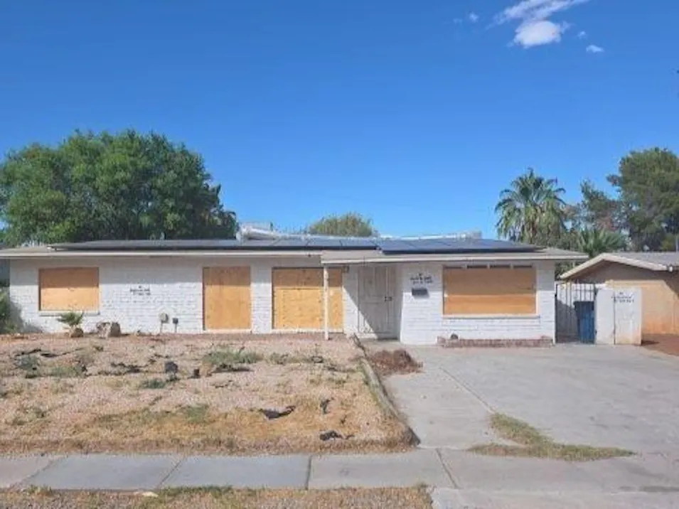 1913 Houston Dr Las Vegas, NV 89104, Clark County