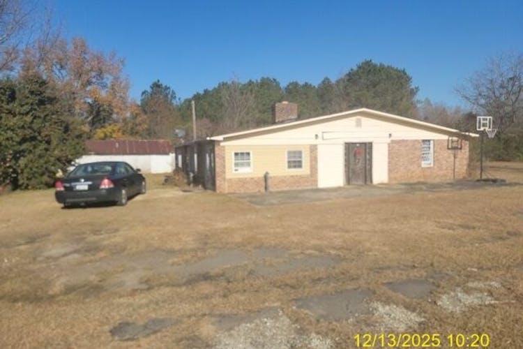 5301 County Line Rd Andrews, SC 29510, Georgetown County