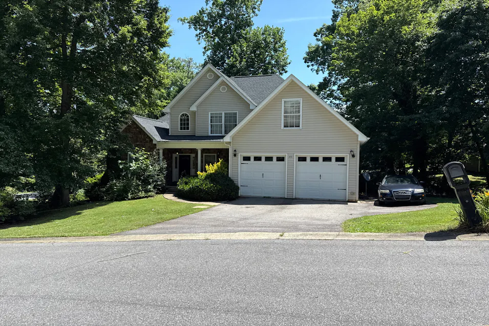 201 Colonel Holcombe Place Candler, NC 28715, Buncombe County