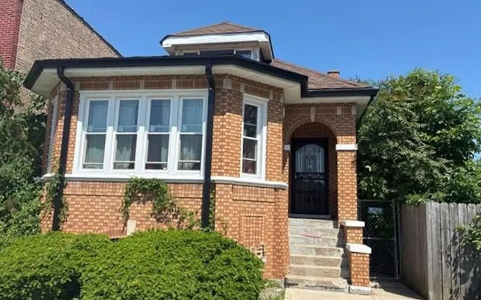 6111 Richmond St Chicago, IL 60629, Cook County