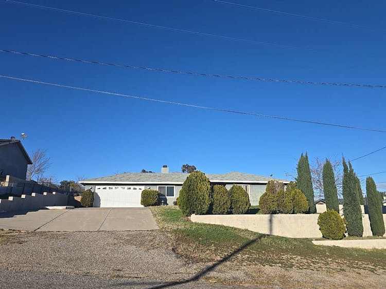 16410 Fremontia St Hesperia, CA 92345, San Bernardino County