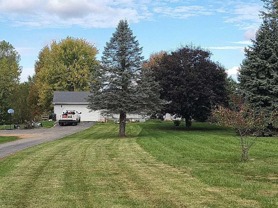 9819 E W Ave Vicksburg, MI 49097-9570, Kalamazoo County