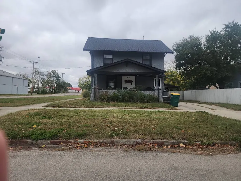 301 N 16th St Mattoon, IL 61938, Coles County