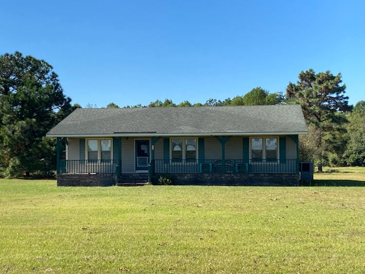 358 White Flash Road Mount Olive, NC 28365, Duplin County