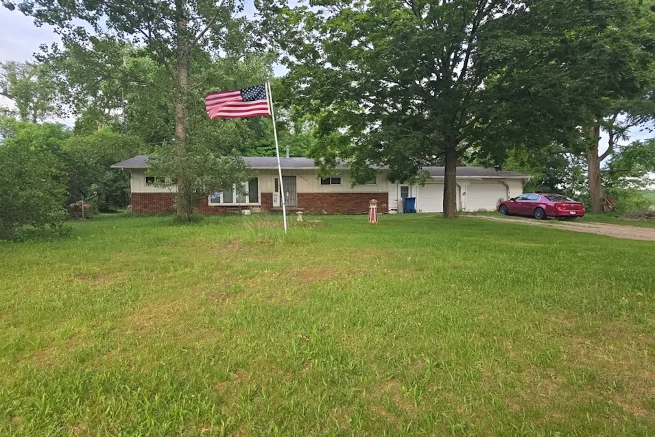5004 12 12 Mile Rd Burlington, MI 49029-9122, Calhoun County