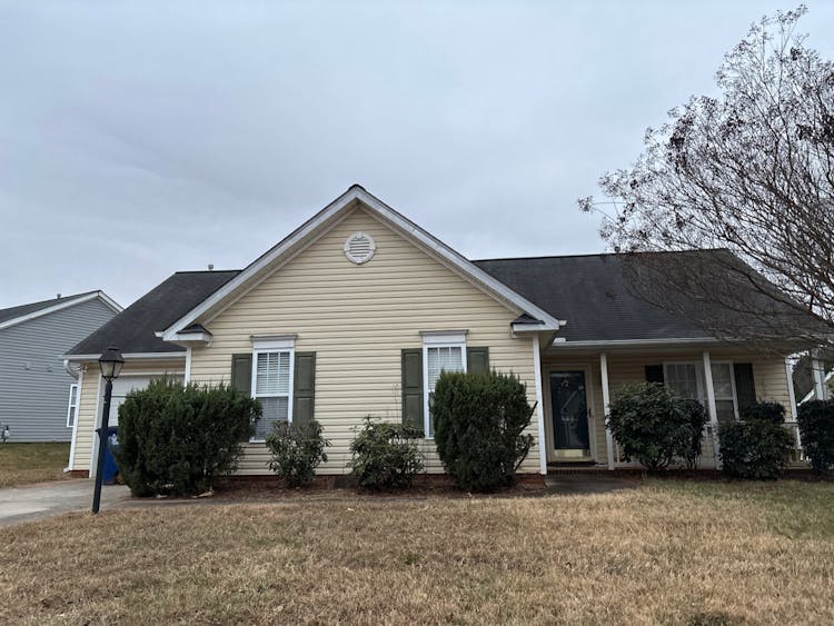 5828 Huckleberry Court Winston Salem, NC 27105, Forsyth County