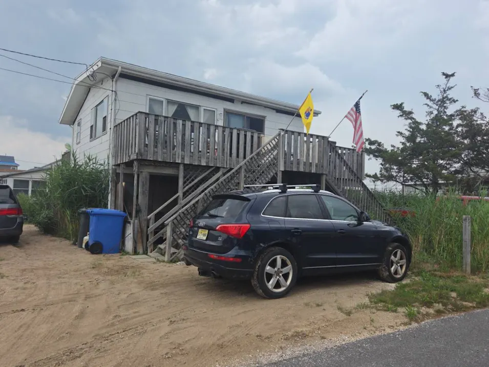24 Bay Ave Manahawkin, NJ 08050, Ocean County