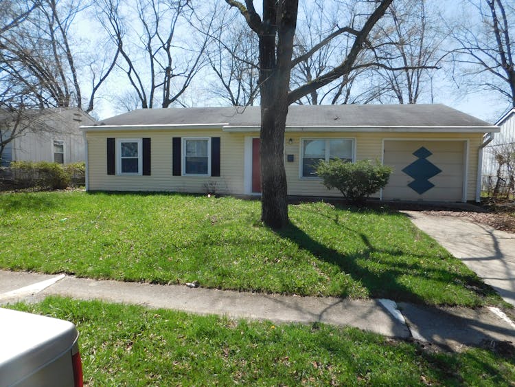 8115 Barry Road Indianapolis, IN 46219, Marion County