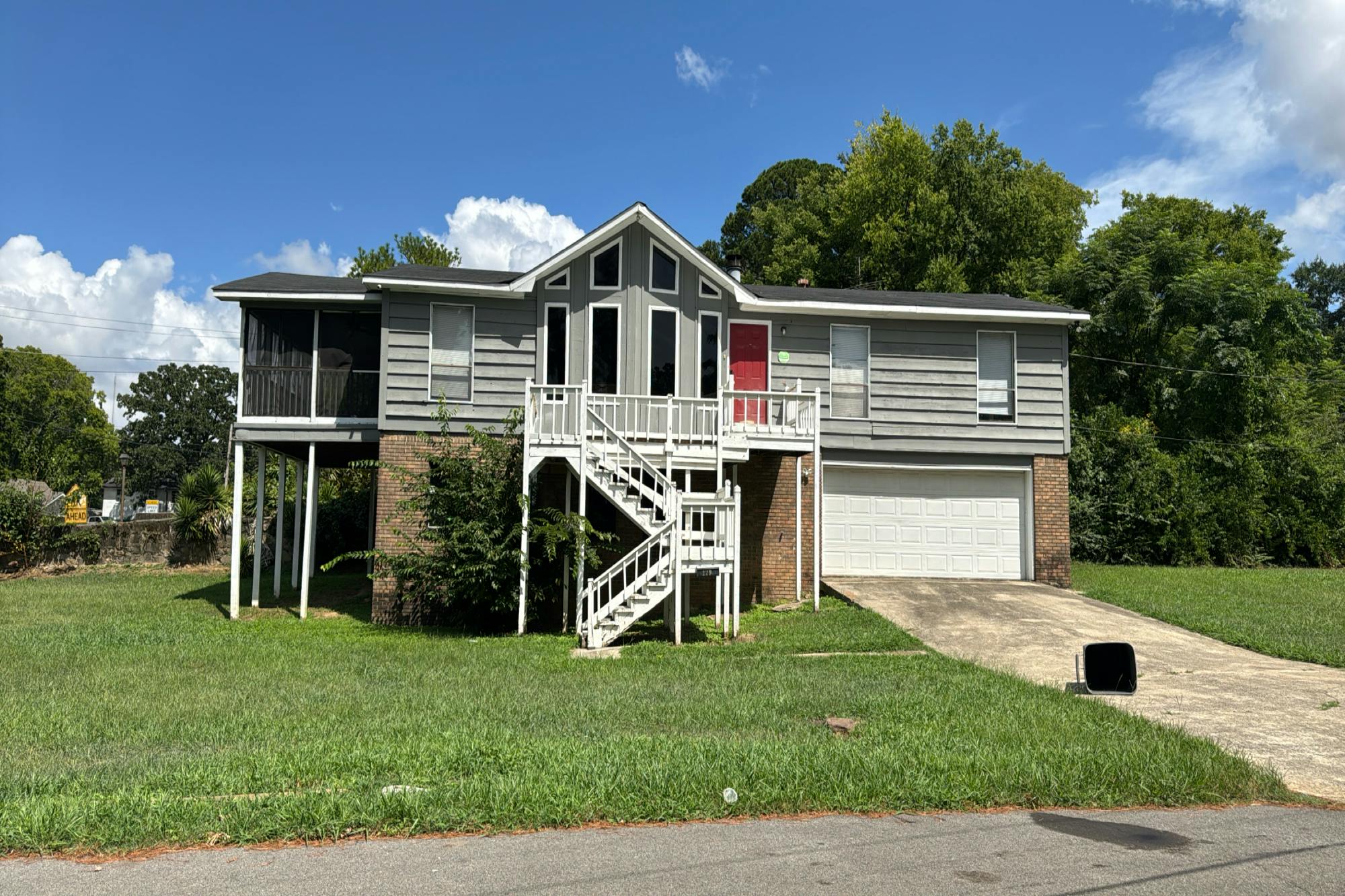 11th Ct, Birmingham, AL 35204