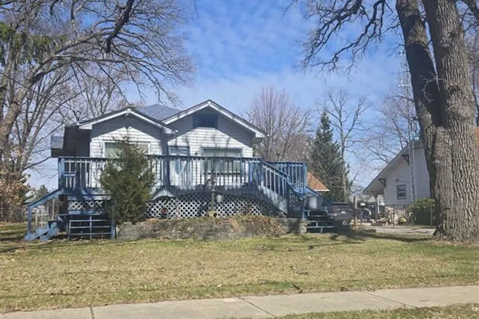 414 W Park Ave Round Lake, IL 60073, Lake County