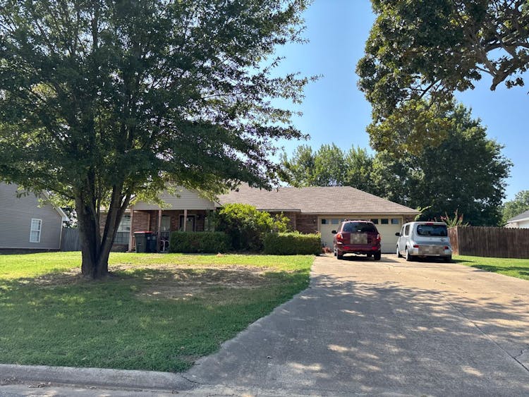 141 Ridgecrest Dr. Greenwood, AR 72936, Sebastian County