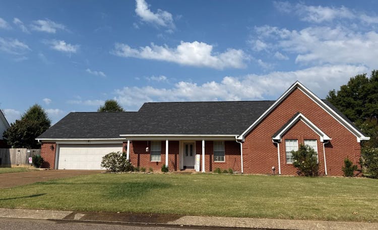 169 Willow Branch Dr Jackson, TN 38305, Madison County