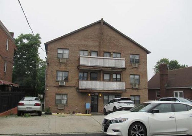 972 E 88th St 002 Brooklyn, NY 11236, Kings County