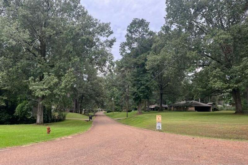 Melanie Rd, Natchez, MS 39120
