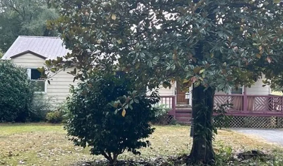1220 4th Ave NE Childersburg, AL 35044, Talladega County