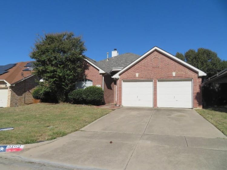5162 Brook Meadow Lane Fort Worth, TX 76133, Tarrant County