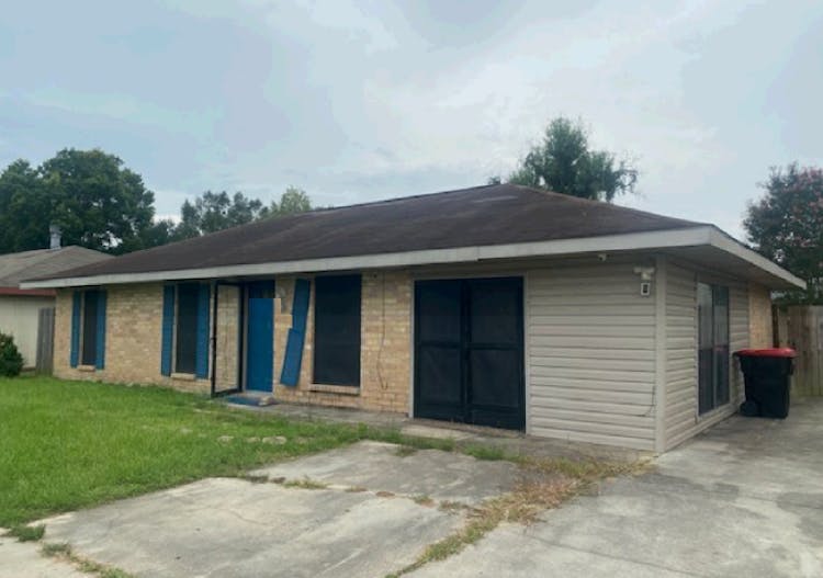 135 Greek St Lafayette, LA 70507, Lafayette County