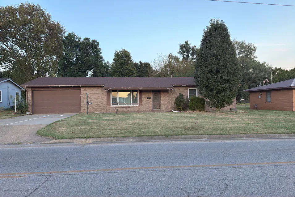 1110 S Plummer Ave Chanute, KS 66720, Neosho County