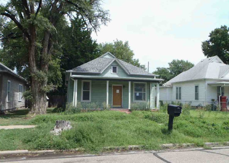 922 Park St Salina, KS 67401, Saline County