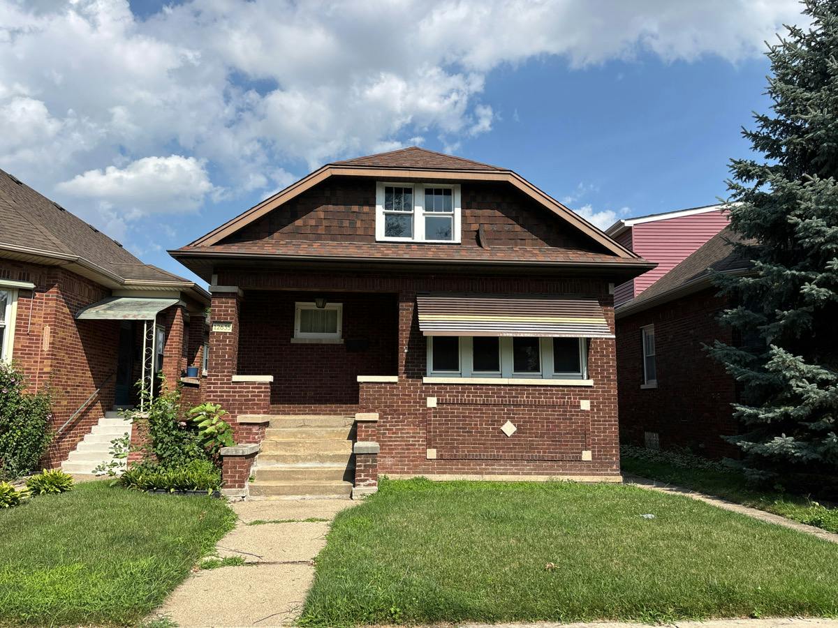 Menomonee Ave, South Milwaukee, WI 53172