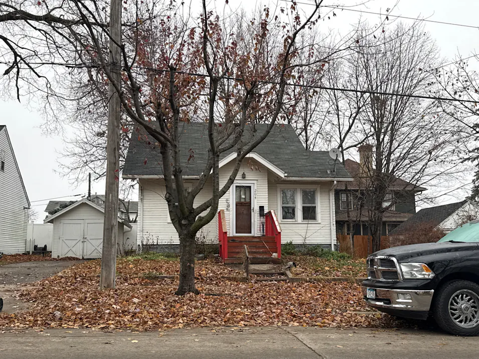 204 2nd Avenue Southwest Austin, MN 55912, Mower County