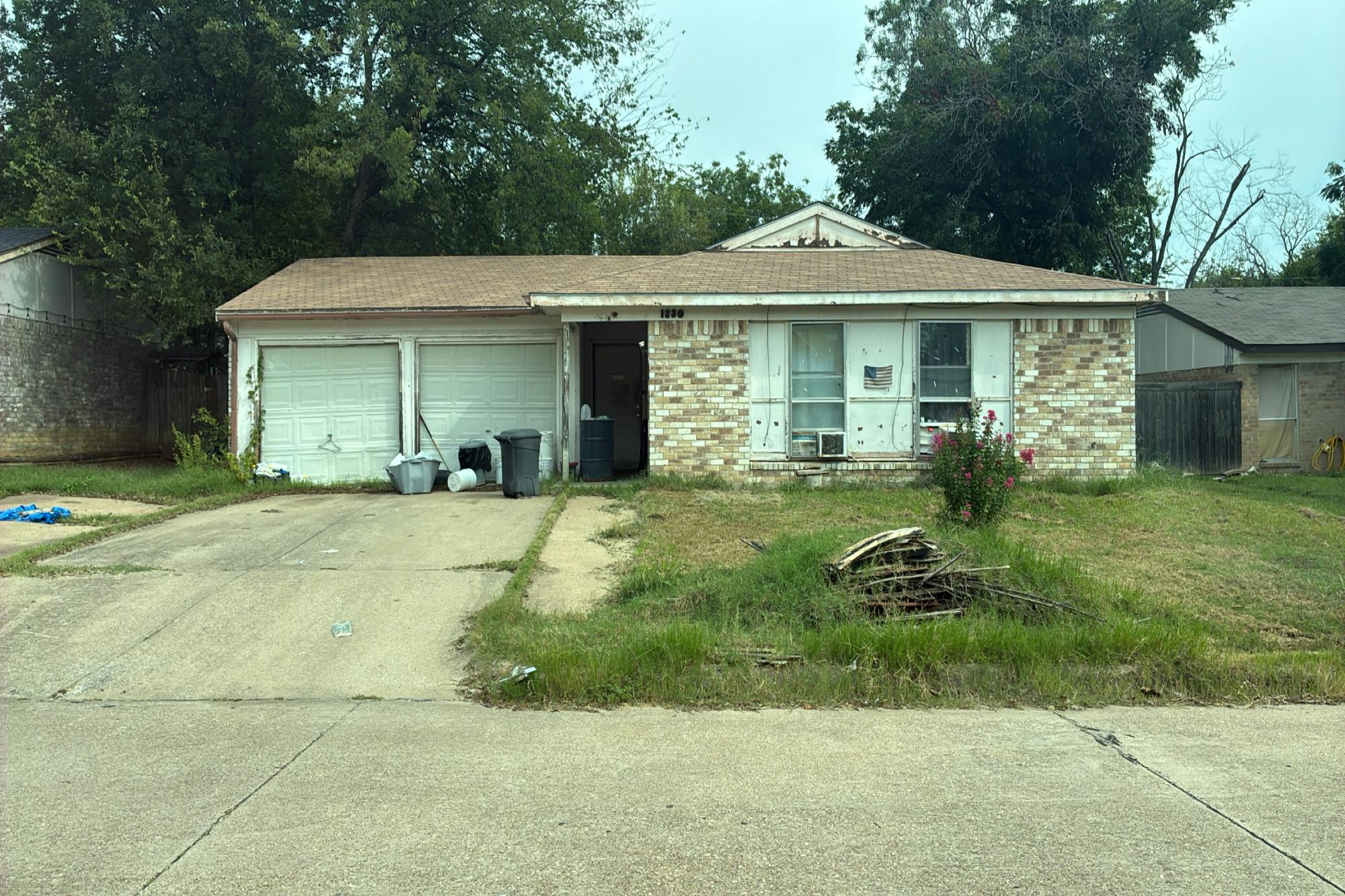 Cielo Vista Dr, Grand Prairie, TX 75052