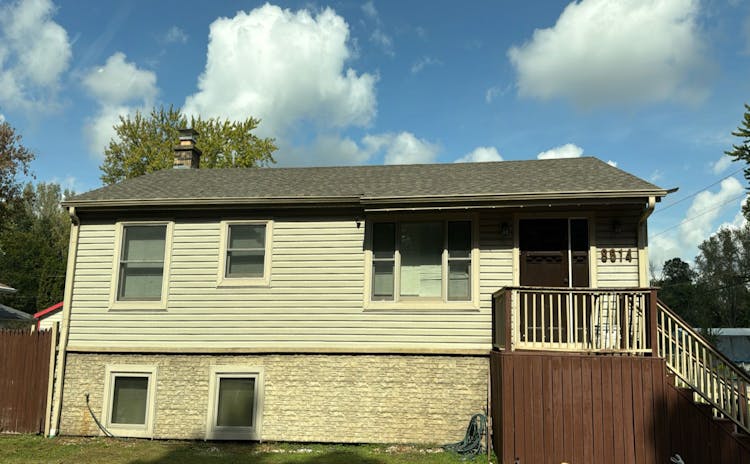 8614 Lakeview Avenue Crystal Lake, IL 60014, McHenry County