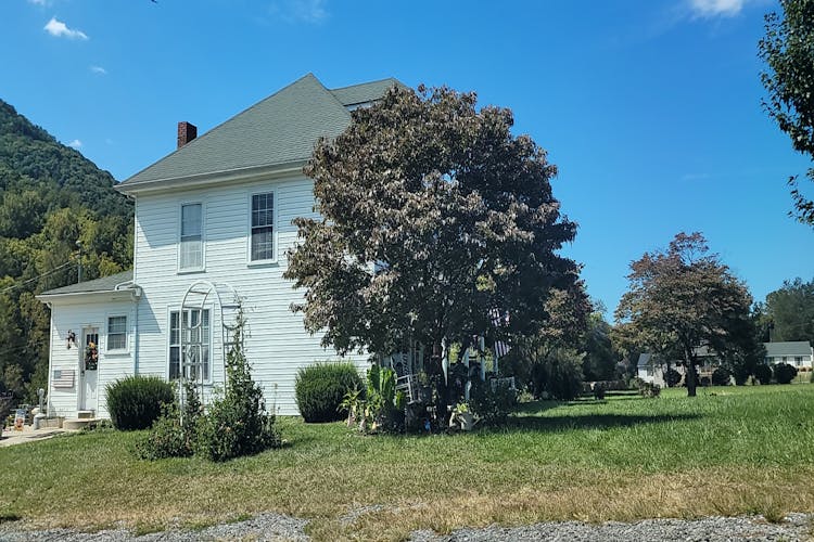 180 Woody Way Daleville, VA 24083, Botetourt County