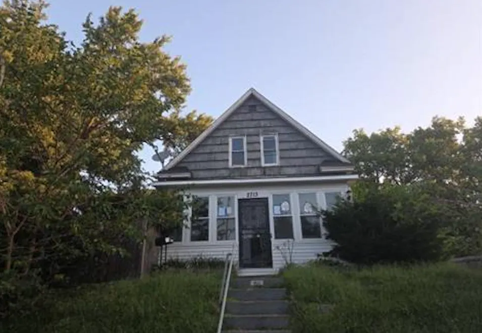 2713 13th Ave Rock Island, IL 61201, Rock Island County