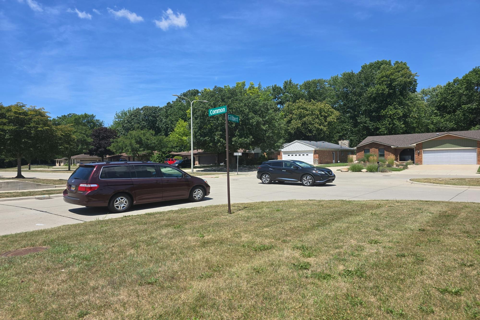 Common Rd, Warren, MI 48093