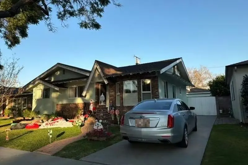 Petaluma Ave, Long Beach, CA 90808 #1