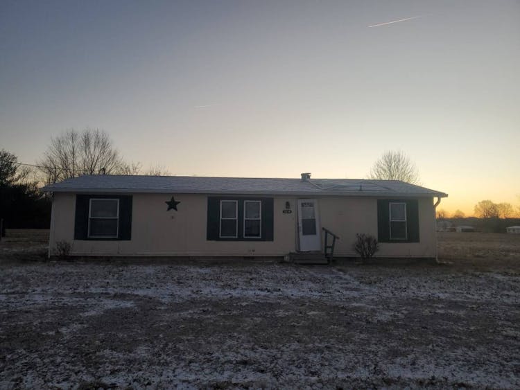 1508 N County Rd 100 W Centerpoint, IN 47840, Clay County