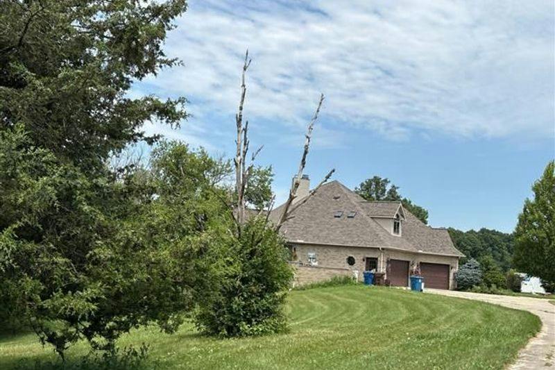 Paddock Way, Ypsilanti, MI 48198