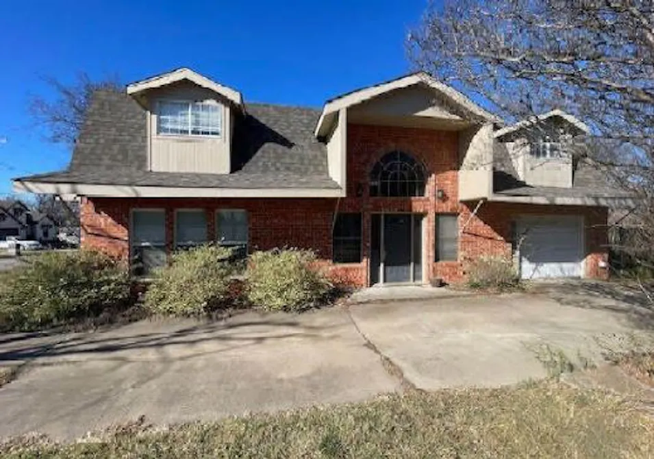 312 S Mockingbird Ln Keene, TX 76059, Johnson County