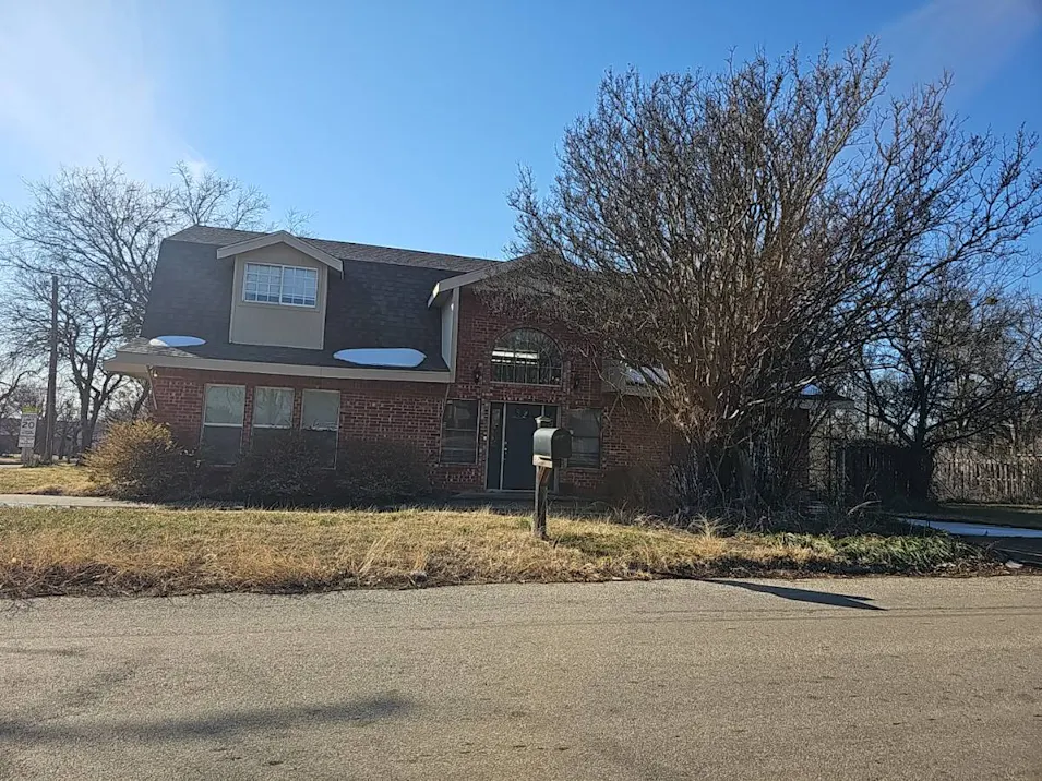 312 S Mockingbird Ln Keene, TX 76059, Johnson County